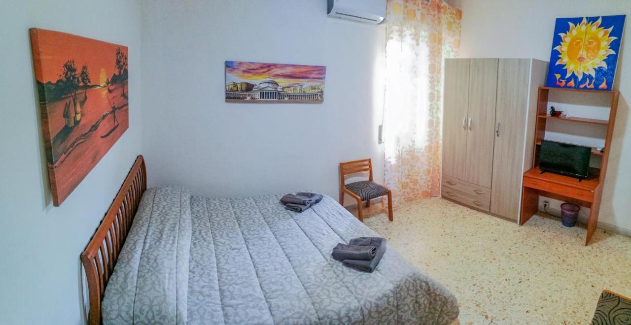 Metro Guest House Neapel Exterior foto