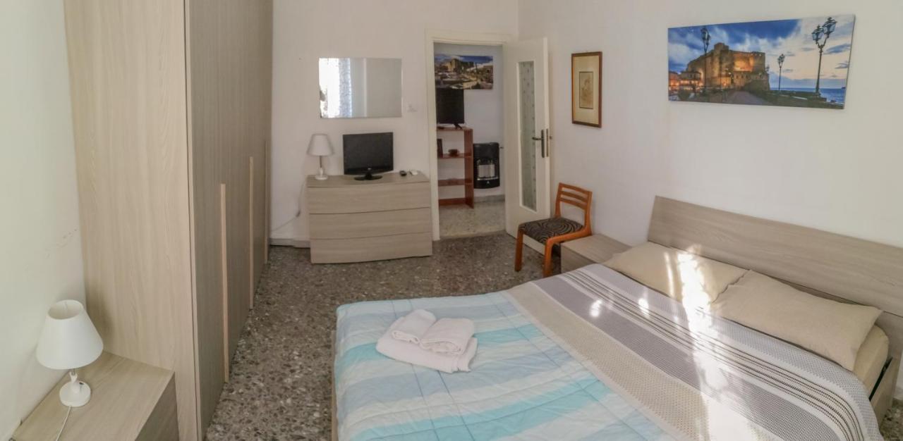 Metro Guest House Neapel Exterior foto